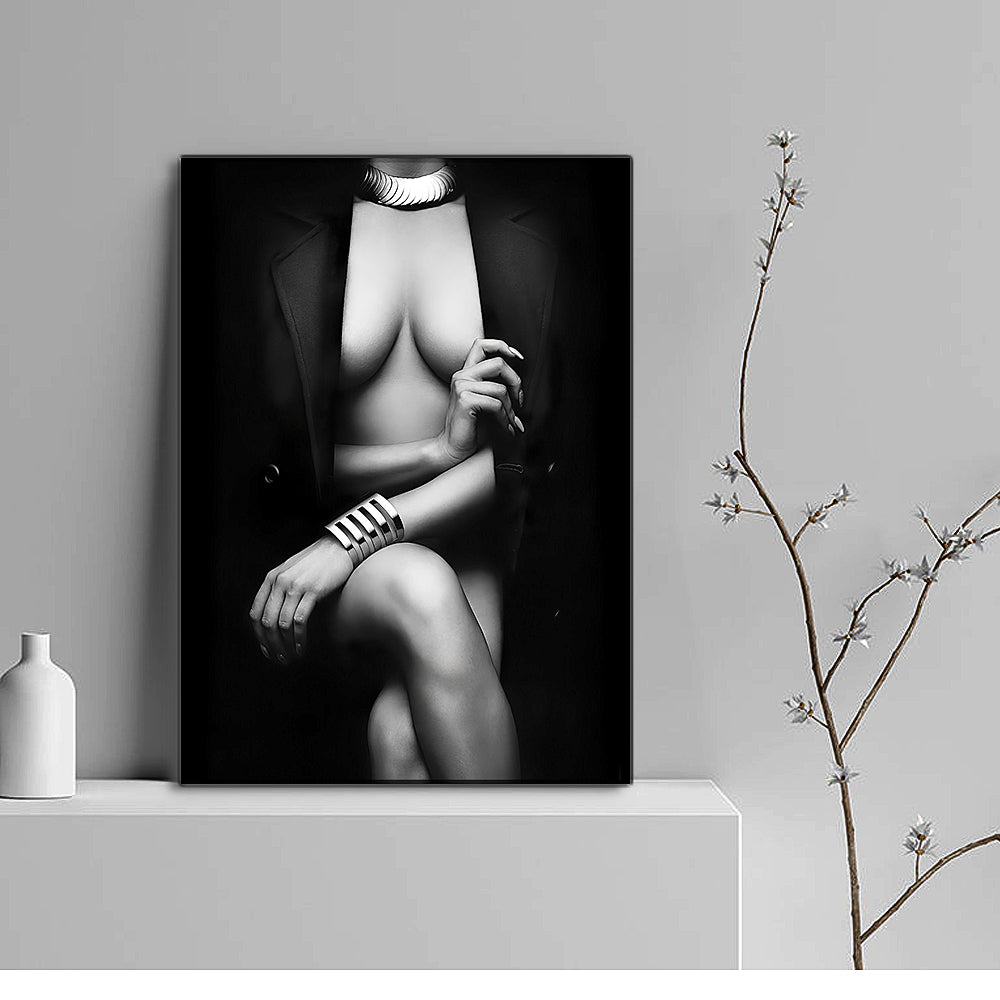 Fashion Sexy Woman Canvas Print – Modern Wall Art for Home Decor.